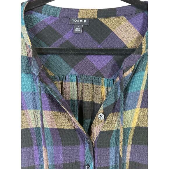 Torrid Plaid Gauze Button Front Tie Neck Tank Purple Green Gold Black Size 1 - Picture 7 of 8